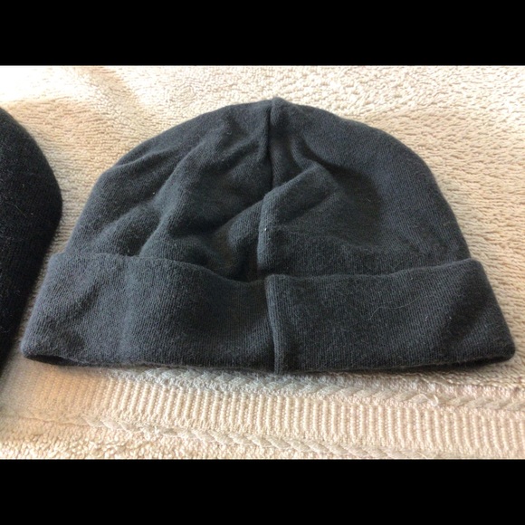 Cute Set of 2 Infant Boys Sz 0-3 M Gray & Blk Hats - Picture 4 of 11